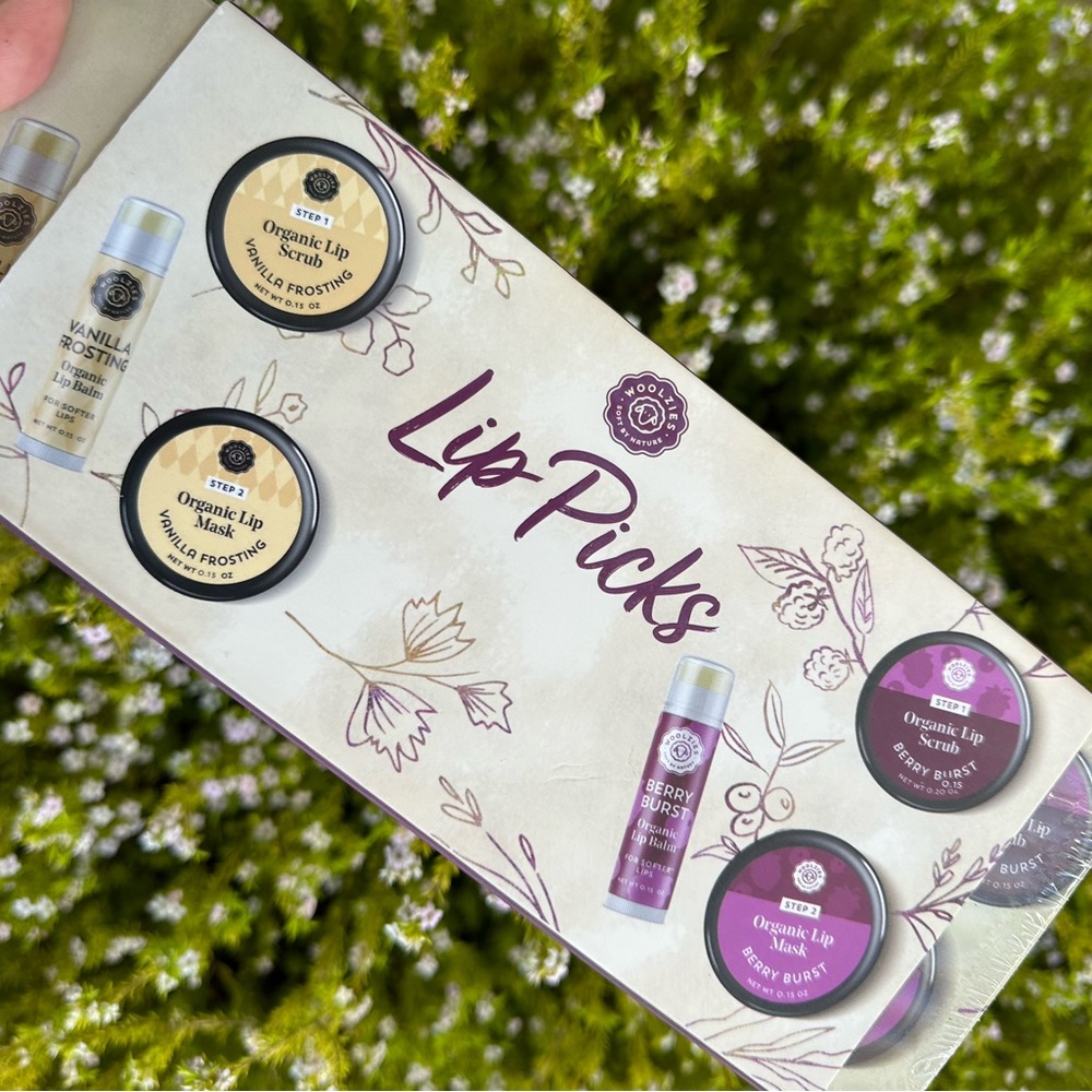 Organic Lip balm scrub and mask vanilla frosting berry burst gift set chapstick
